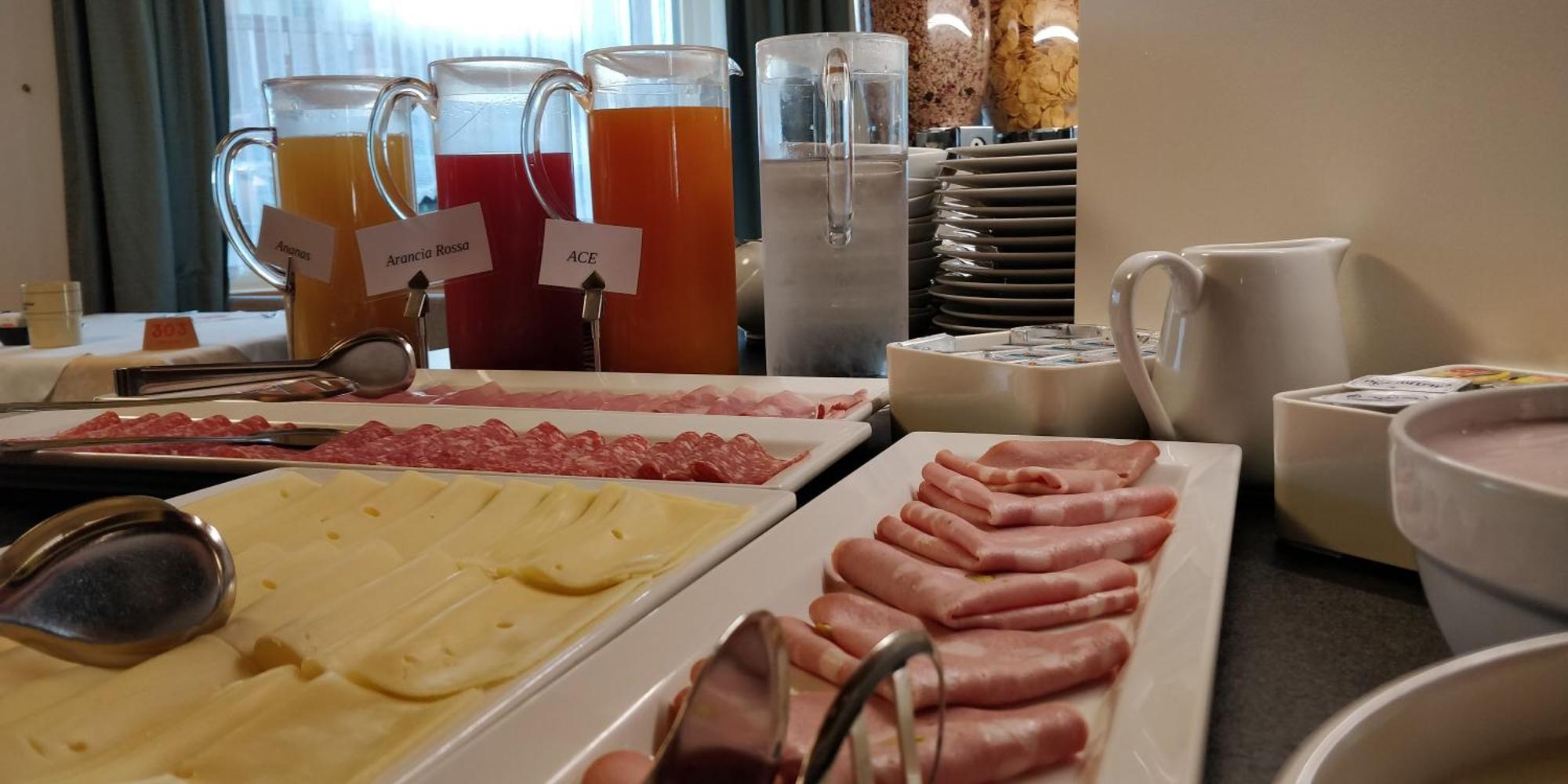 Hotel Engel Canazei Bagian luar foto