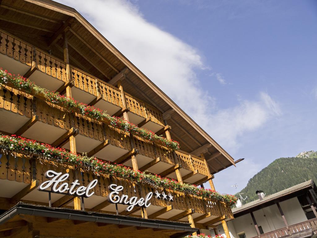 Hotel Engel Canazei Bagian luar foto