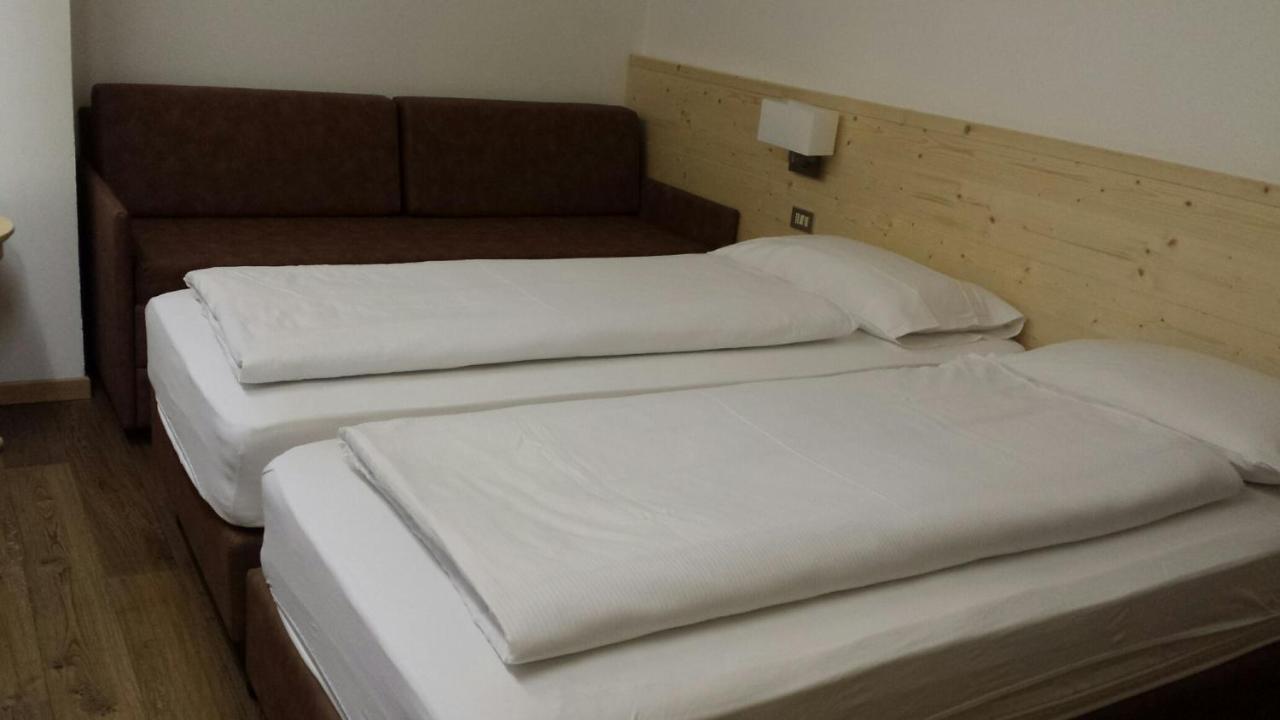 Hotel Engel Canazei Bagian luar foto