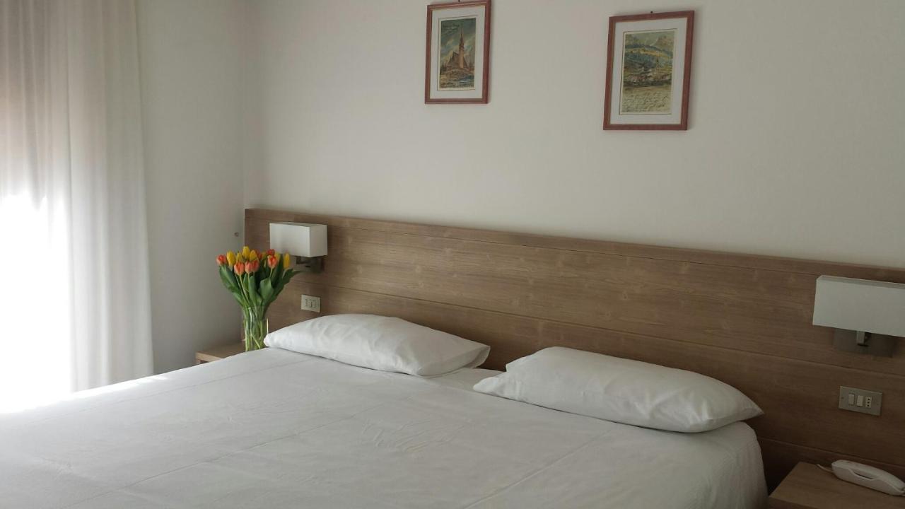 Hotel Engel Canazei Bagian luar foto